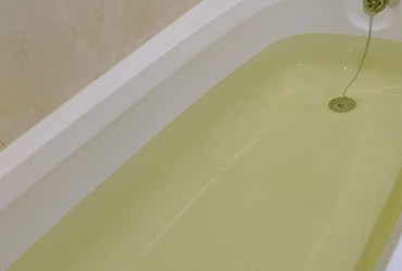 What does the Presence of Green Bath Water Mean?